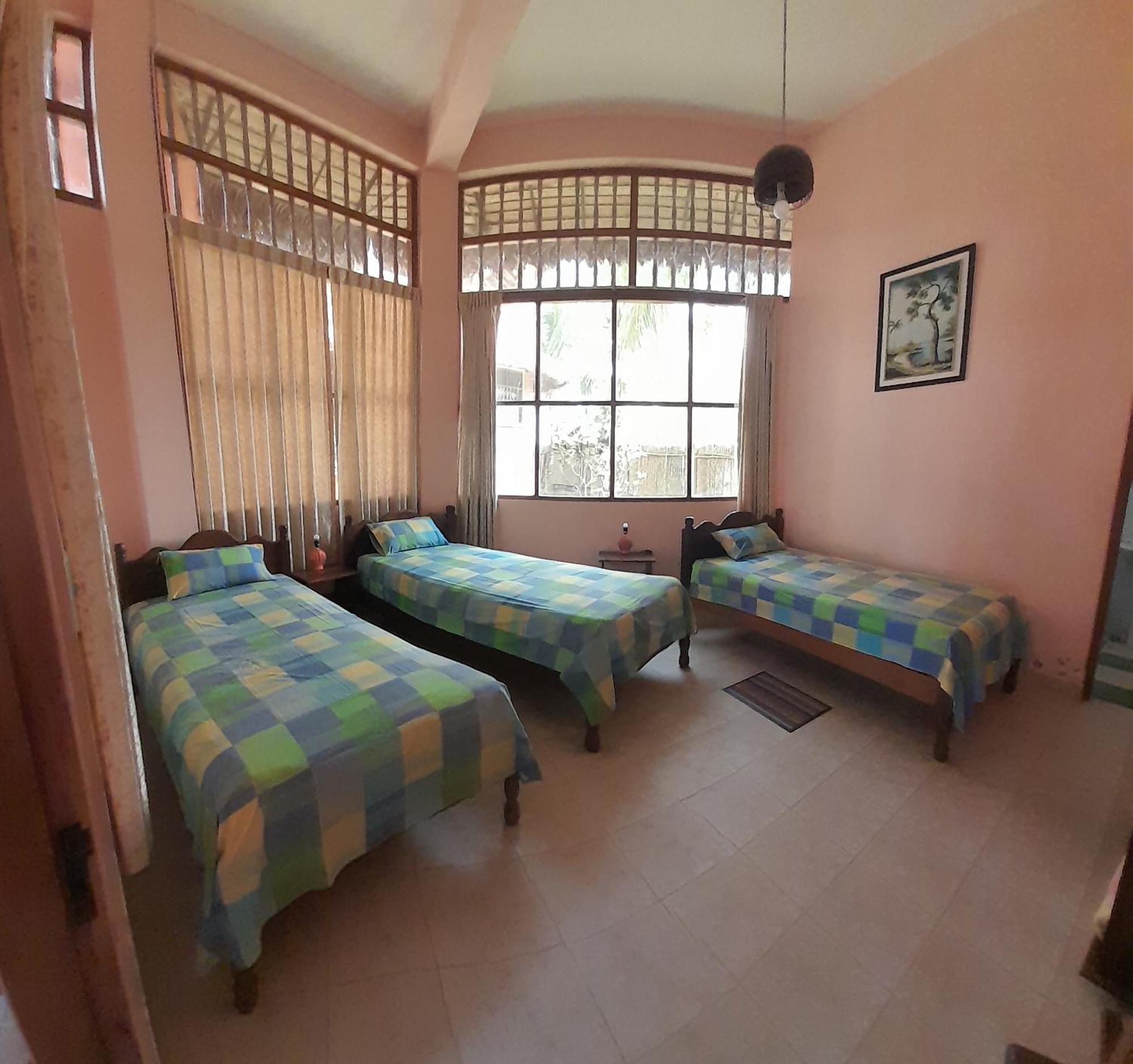 La Isla De Tucanes Resort
